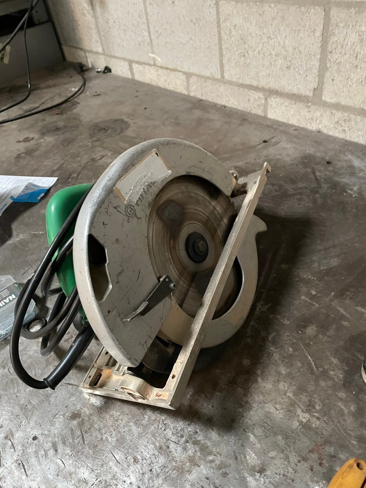 Cirkelzaag hitachi C9u, Ophalen, Gebruikt