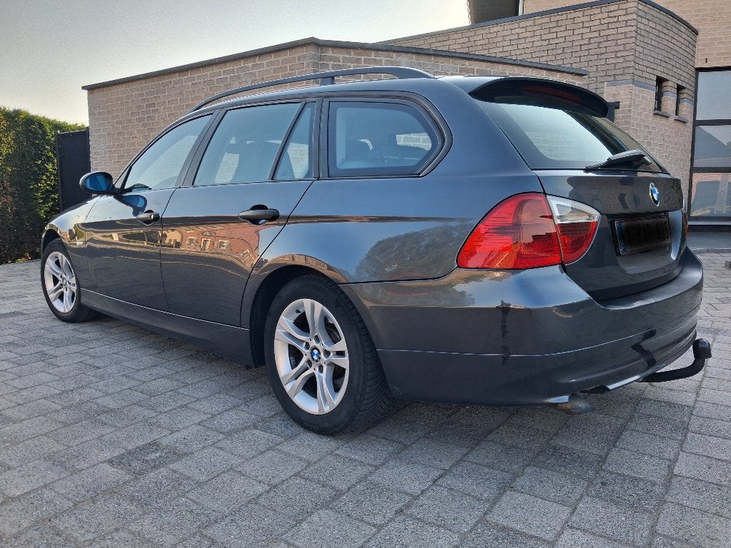 Bmw e91 318d 19/03/2007 voor onderdelen START EN RIJDT., Ophalen, Gebruikt, BMW