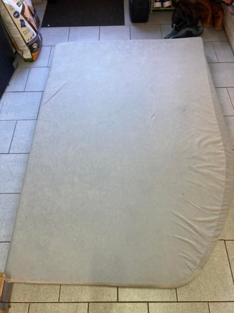 Matras burstner harmony t625, Ophalen, Zo goed als nieuw