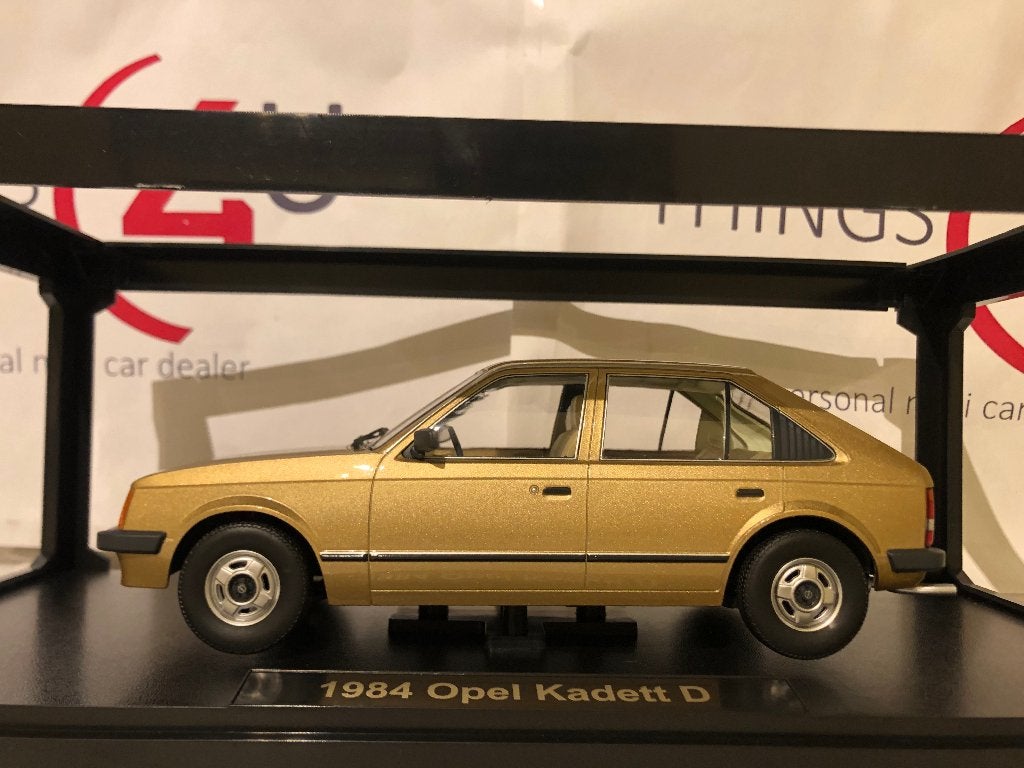 Triple9 1:18 Opel Kadett D 1984 goud metallic nieuw, Ophalen of Verzenden, Nieuw, Auto, Overige merken