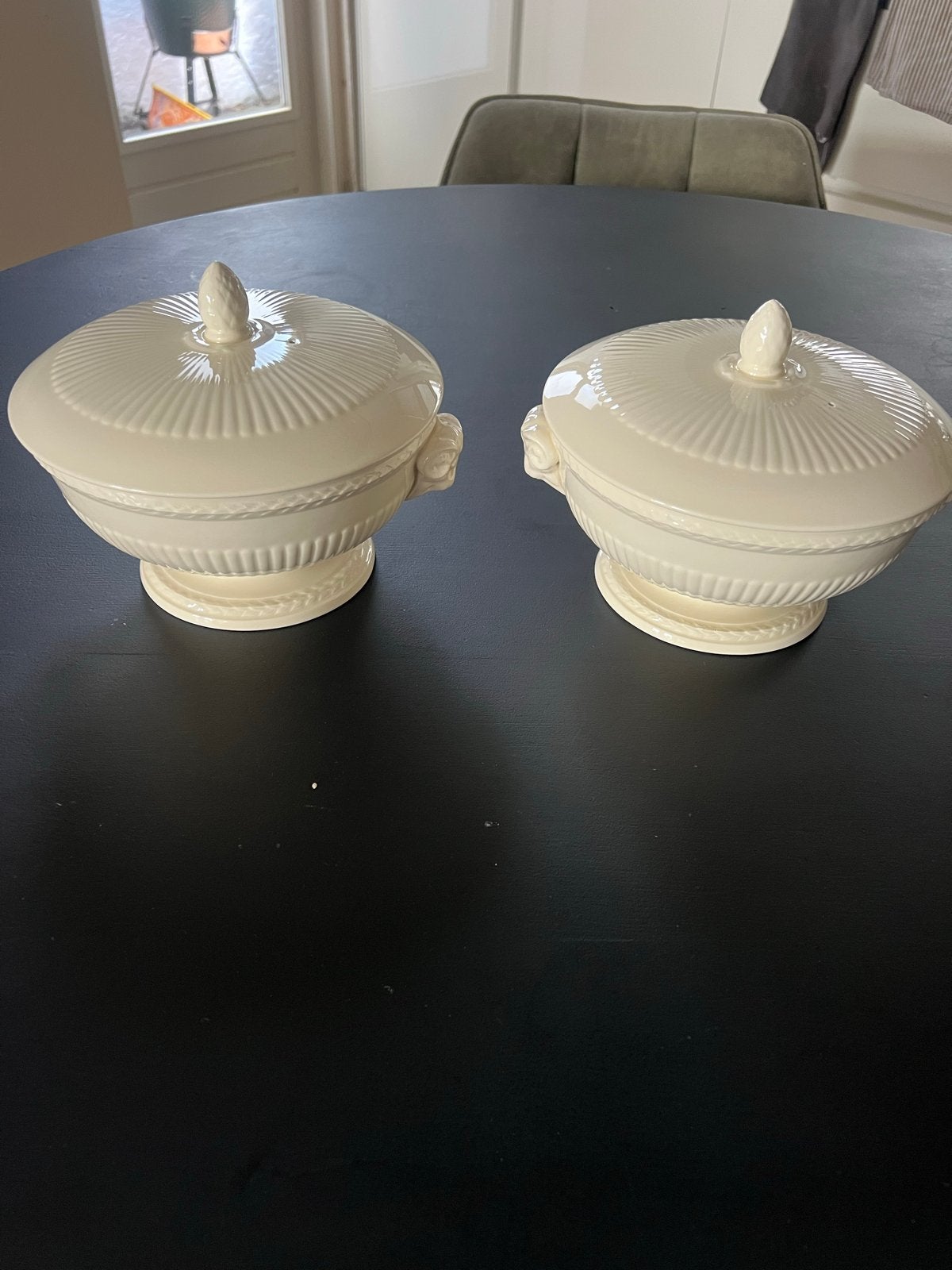 2x Wedgwood Queen's Ware Edme dekschalen met deksel, Ophalen, Klassiek, Overige typen, Zo goed als nieuw