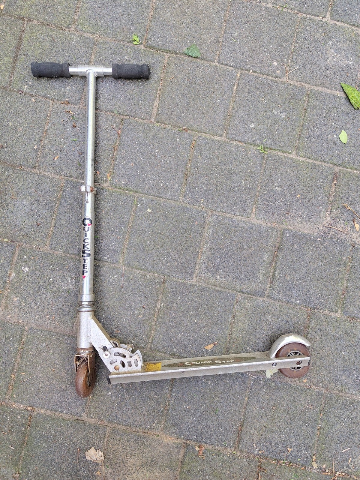 Step (nogal versleten en verroest), Ophalen, Gebruikt, Gewone step, Quickstep