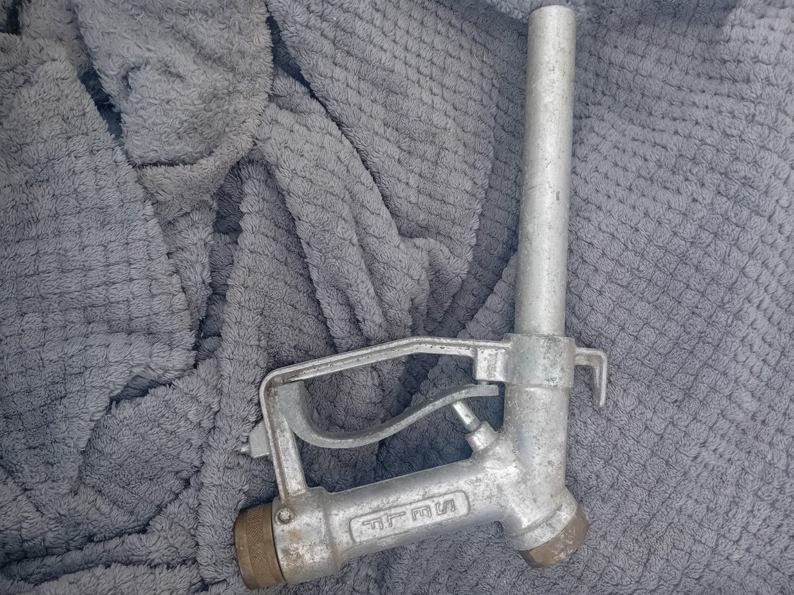 Vintage brandstofmondstuk - "PATENT" - Aluminium, Antiek en Kunst, Ophalen of Verzenden