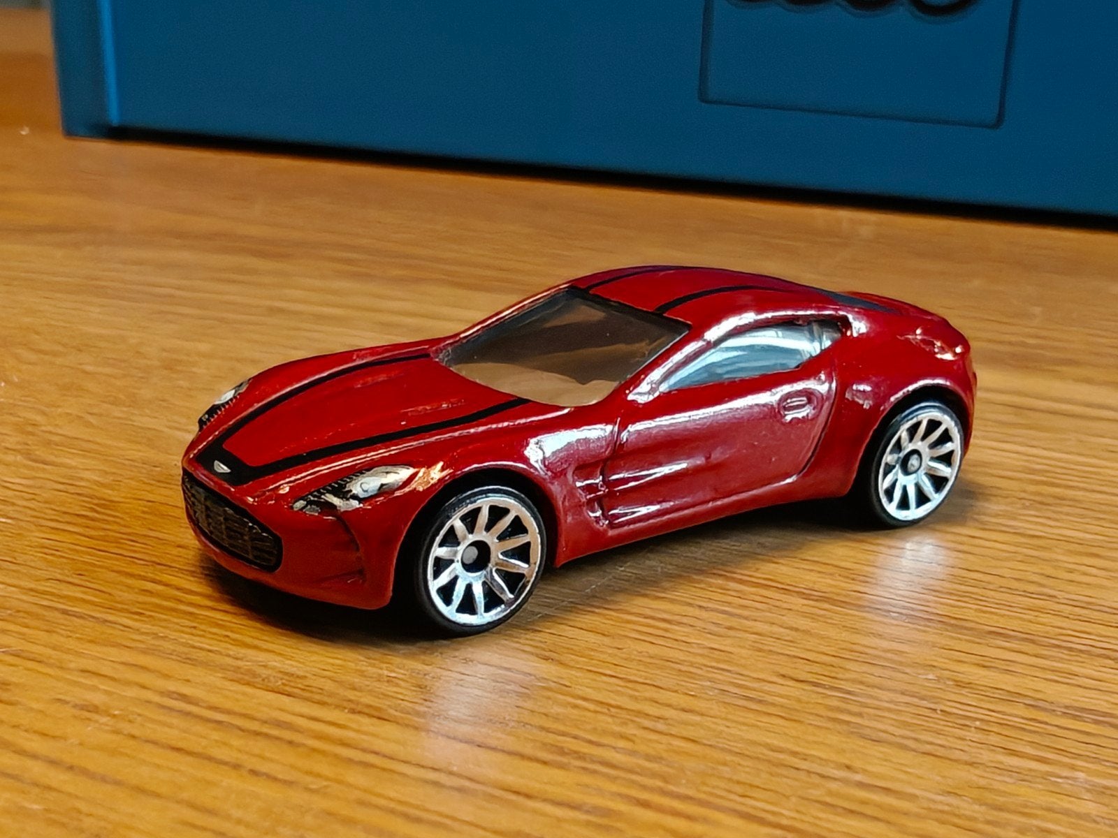 Hot Wheels Aston Martin One 77 ROOD, Ophalen of Verzenden, Nieuw, Auto