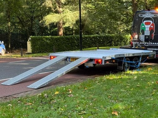 Hulco Autoambulance Carax-2 440X207 3000KG bj. 2025, Ophalen, Zwanenburgerdijk 348 1161NN Zwanenburg, Zo goed als nieuw, Joey Schaar