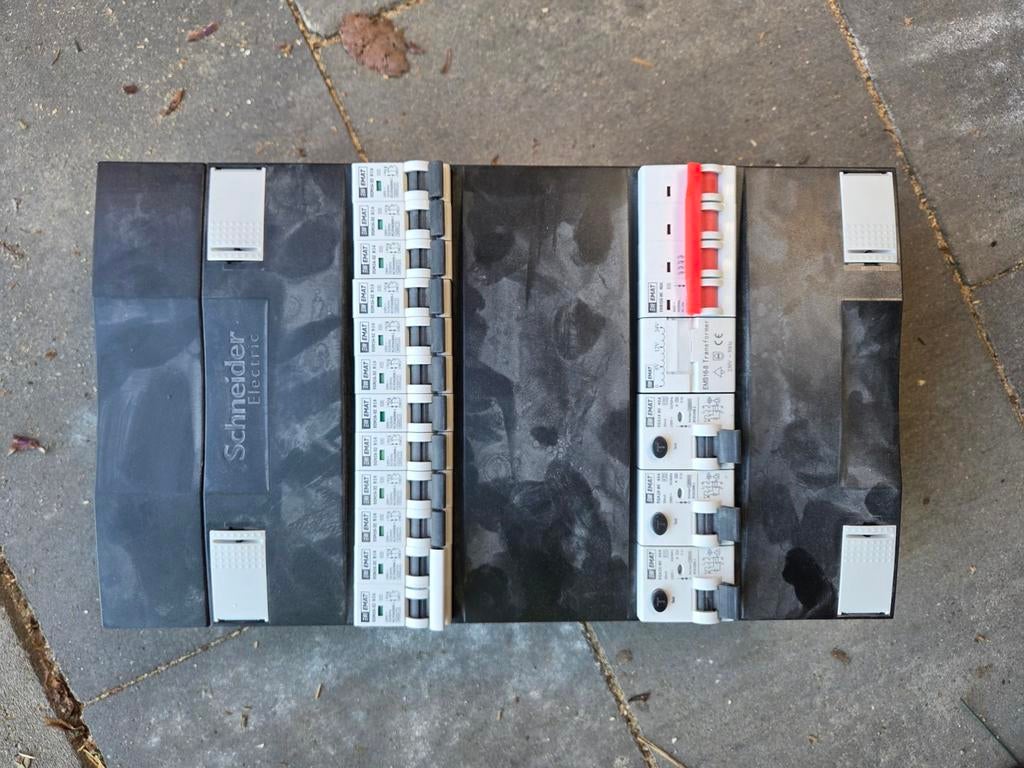 Schneider Electric Groepenkast 400V - Nieuw & Ongebruikt, Ophalen of Verzenden