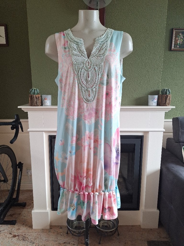 K-design aqua roze lila jurkje mt XXL, Kleding | Dames, K-design, Maat 46/48 (XL) of groter, Zo goed als nieuw, Knielengte