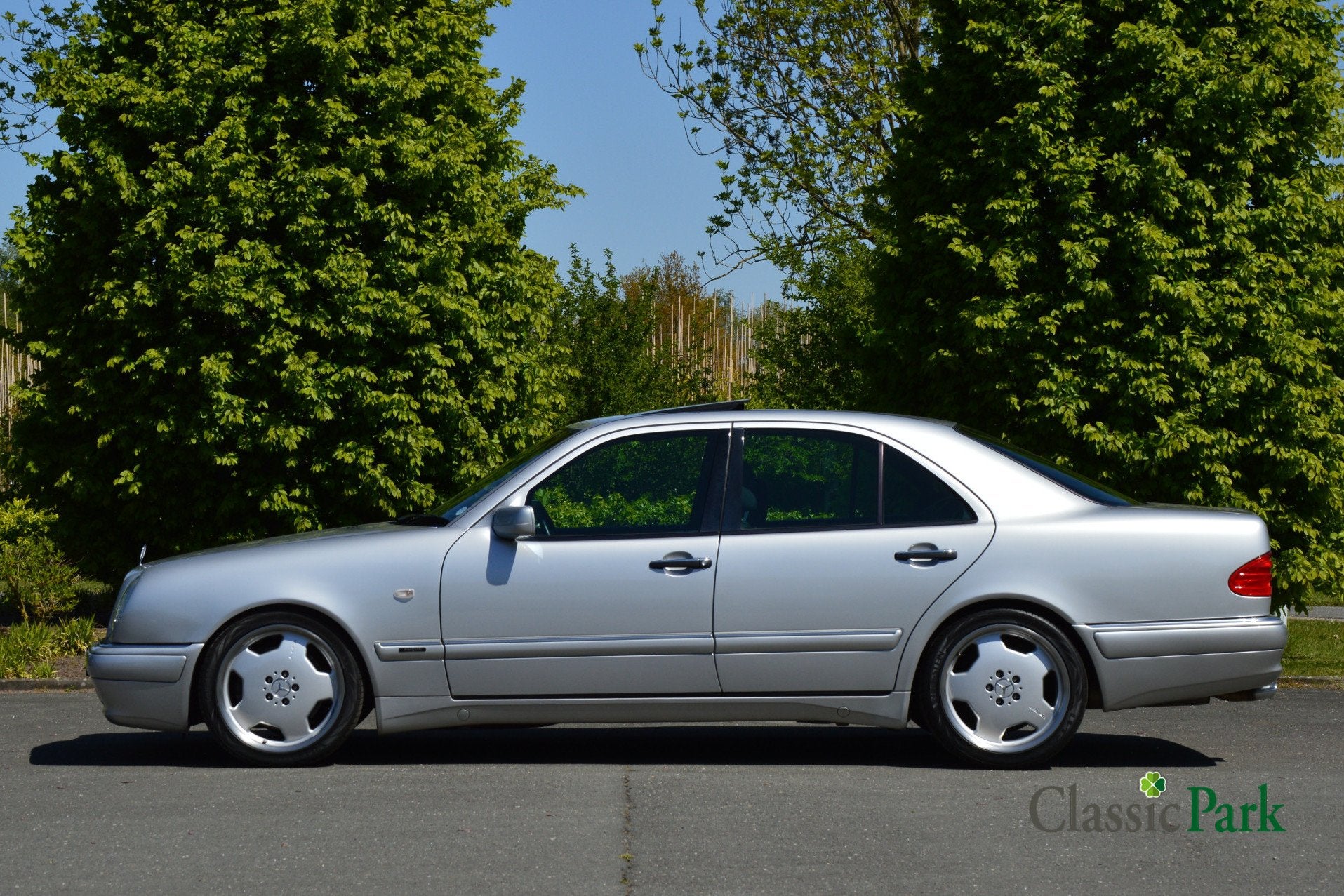 Mercedes-Benz E50 AMG (bj 1996, automaat), foto 2