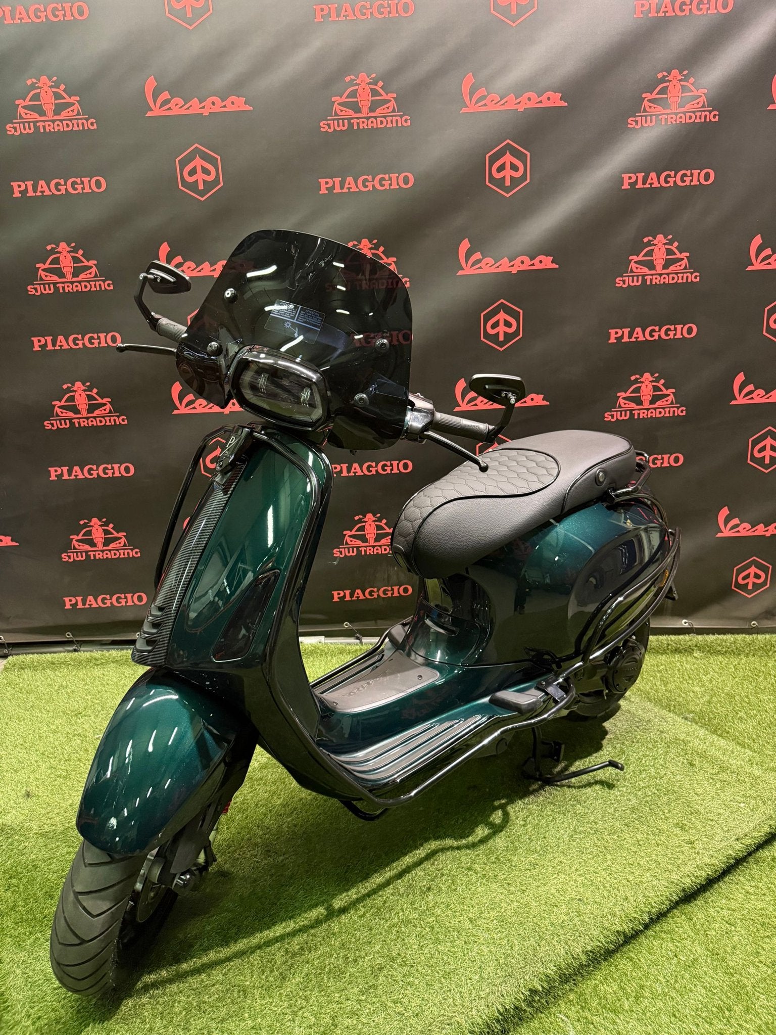 Vespa Sprint 2022 Brom! Jaguar Green / RS Zadel / Garantie!, Fietsen en Brommers, -, -, Ophalen of Verzenden, -
