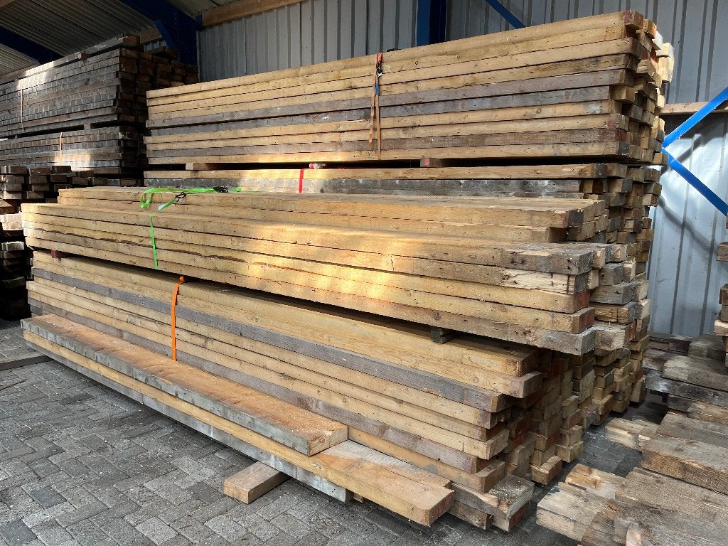 Diverse partijen lange houten balken / gordingen, Ophalen, Gebruikt, Balk, Vuren