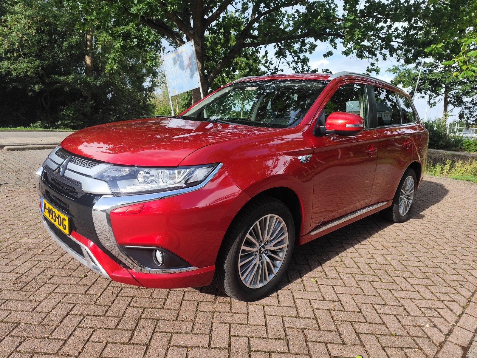 Mitsubishi Outlander 2.4 Dohc Mivec Phev 240pk 4WD Aut 2020, Auto's, Automaat, Outlander, 4 cilinders, 1865 kg