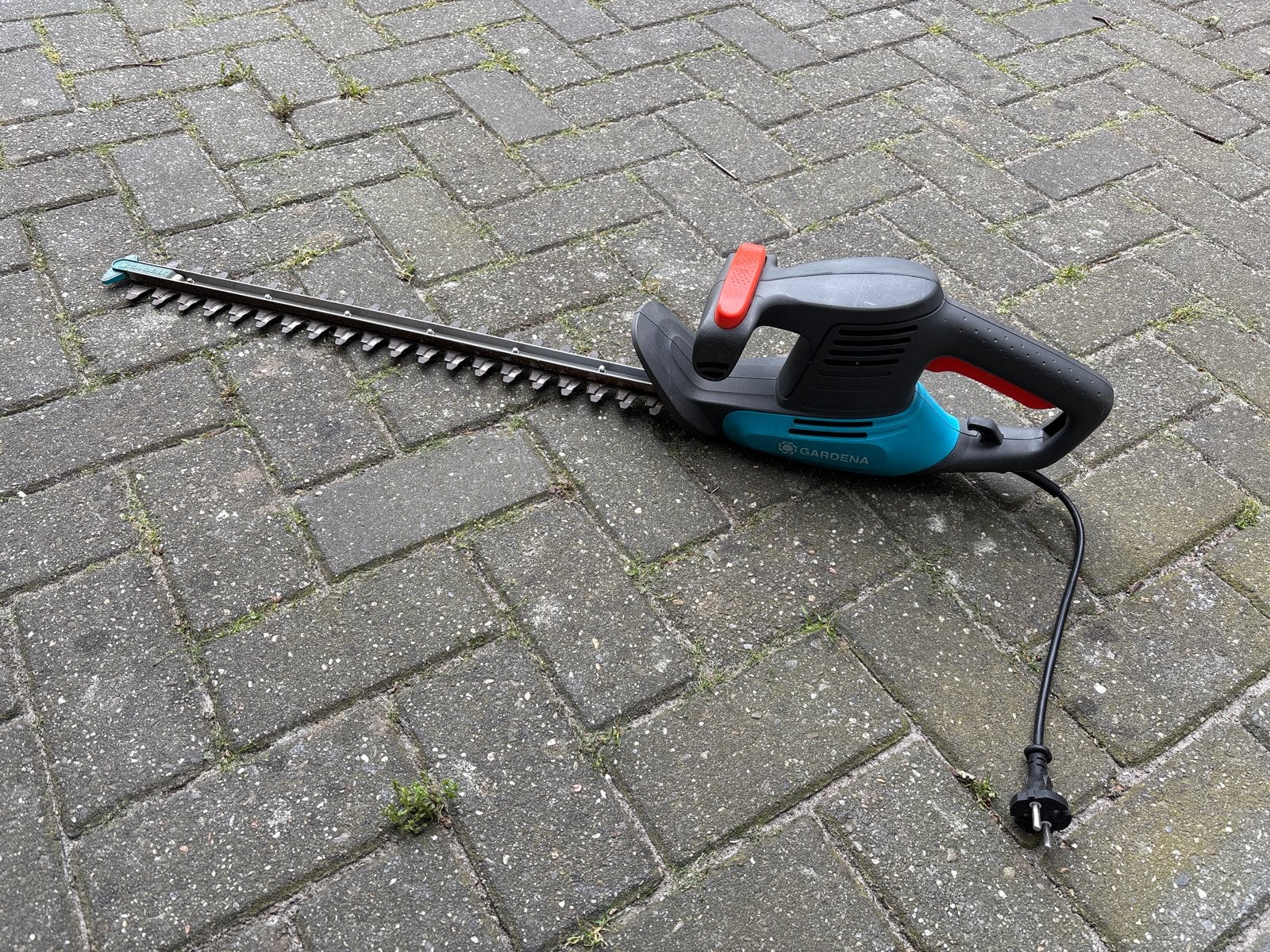 Gardena heggenschaar - Elektrisch en krachtig, Ophalen, Gebruikt, Elektrisch