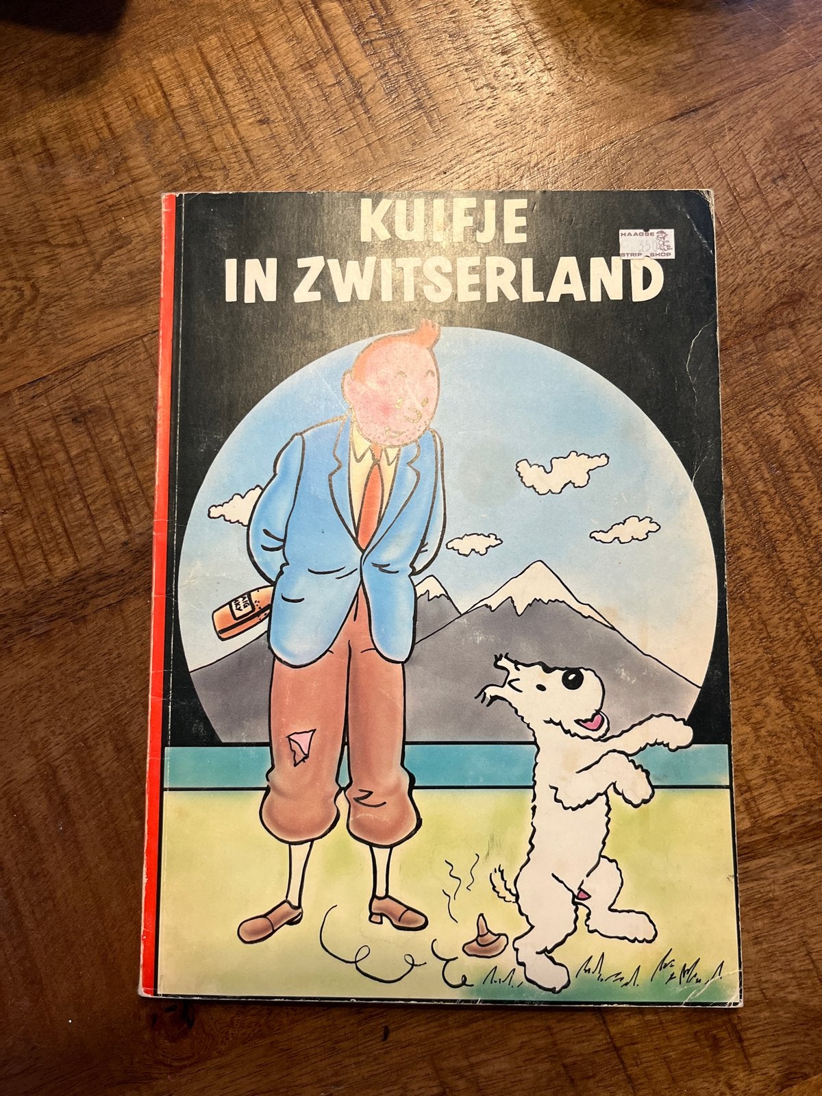Kuifje in Zwitserland - Zeldzaam Stripboek, Boeken, Stripboeken, Eén stripboek, Ophalen of Verzenden, Gelezen