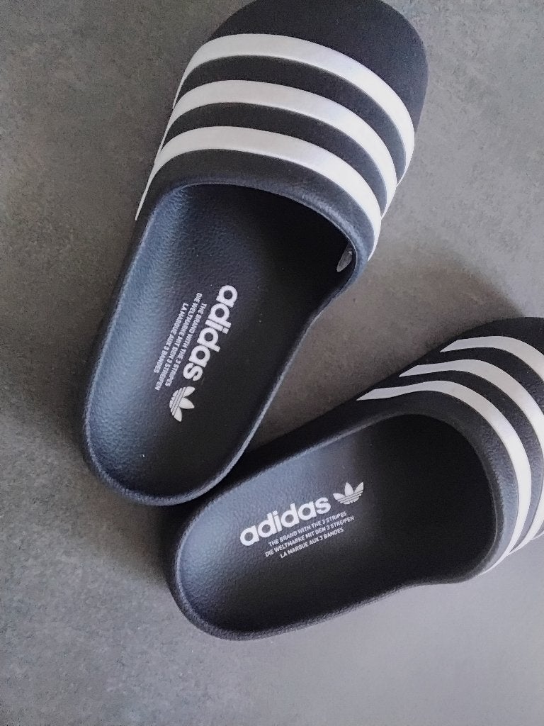 Adidas (bad)slippers maat 38 zwart/wit NIEUW, Slippers, Adidas, Zwart, Nieuw