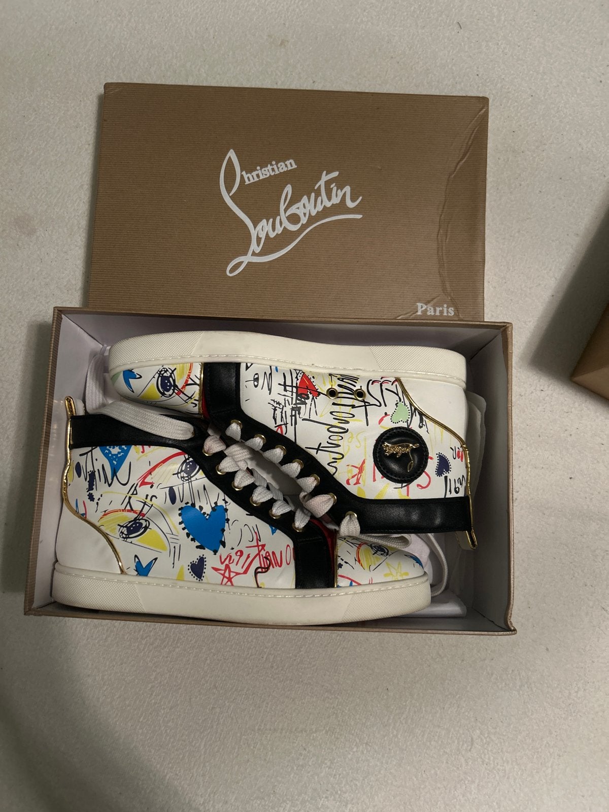 Christian Louboutin Louis Flat Spikes Sneakers Maat 43, Ophalen of Verzenden, Zo goed als nieuw, Wit, Sneakers of Gympen