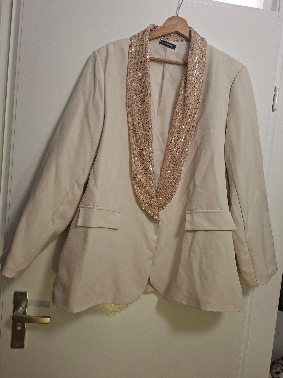 beige blazer met glitter pailletten kraag, Beige, Maat 46/48 (XL) of groter, Ophalen of Verzenden, Zo goed als nieuw