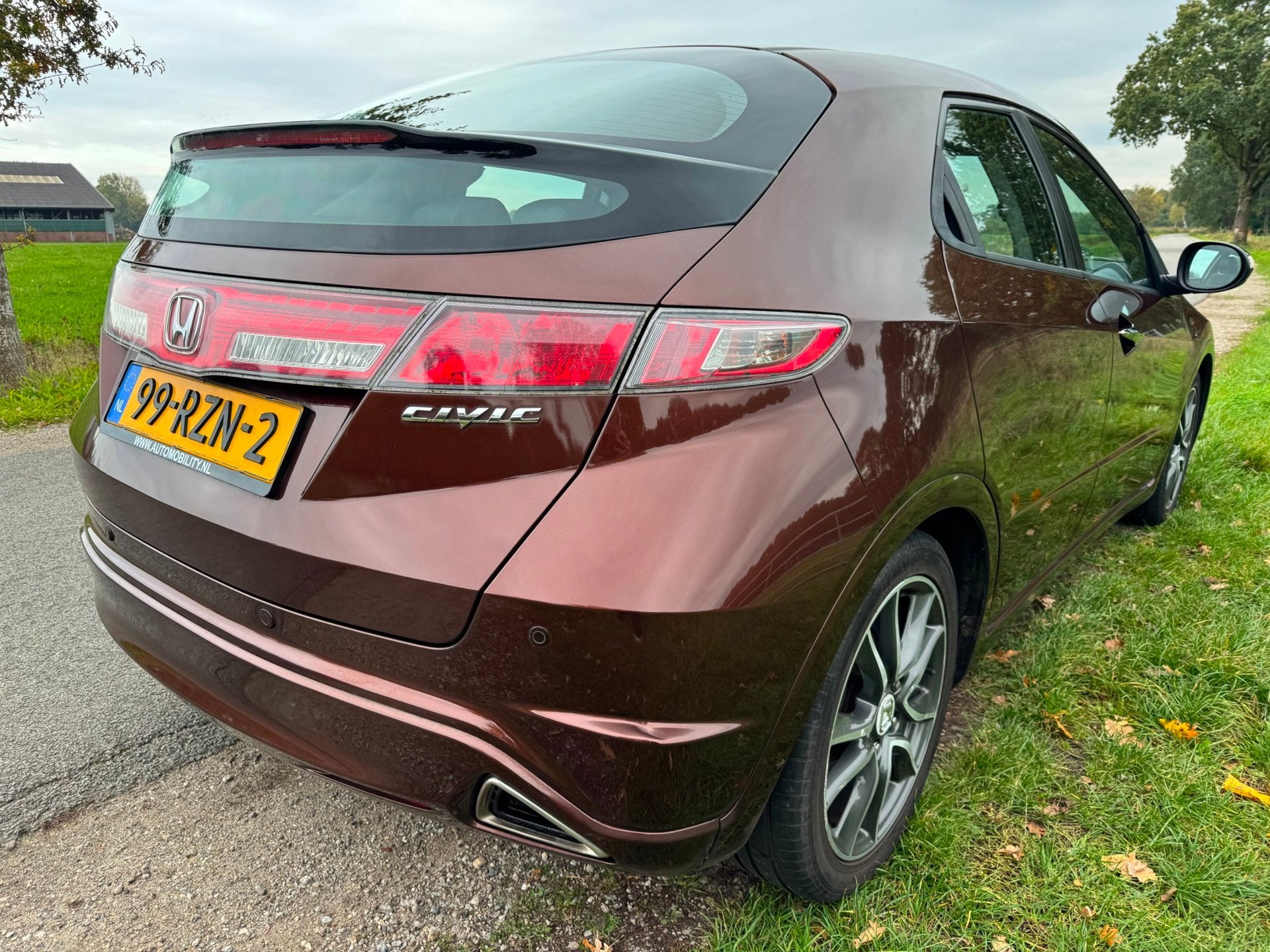 Honda Civic 1.8 Style Mode 140PK|top onderhouden|navi|stoelv, Auto's, Voorwielaandrijving, 15 km/l, Gebruikt, Zwart