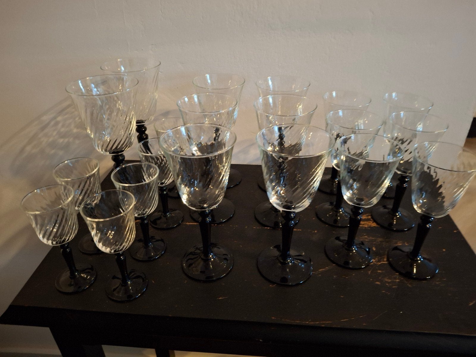 Wijnglazen en borrelglazen, Ophalen, Zo goed als nieuw, Overige typen