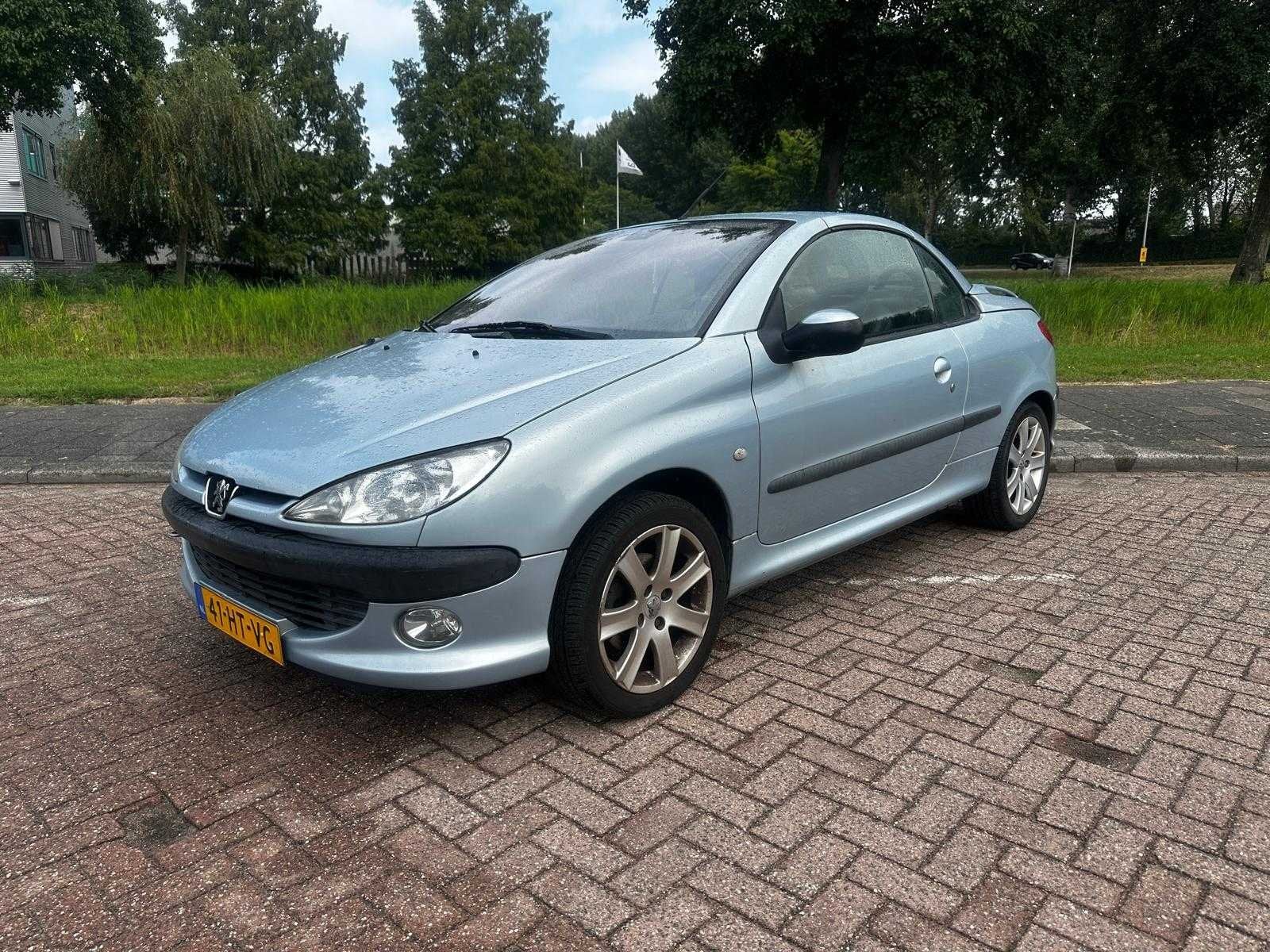 Peugeot 206 CC 2.0 16V , 41-HT-VG, Auto's, Gebruikt, Cabriolet, 49 €/maand, Bedrijf