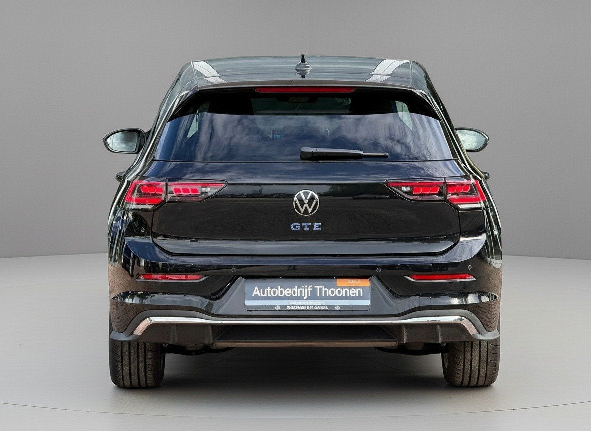 Volkswagen Golf 1.5 eHybrid GTE | Trekhaak | HUD | Pano | Ke, 4 cilinders, 1700 kg, Te koop, 750 kg