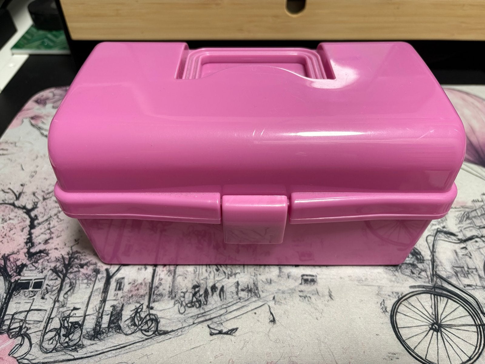 Roze knutselkoffer met meerdere vakken, Hobby en Vrije tijd, Roze, Gebruikt, Verzenden, Overige thema's