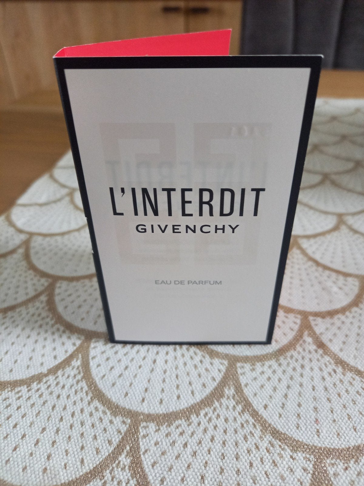 Proefje  L'Interdit van Givenchy, Ophalen of Verzenden, Nieuw