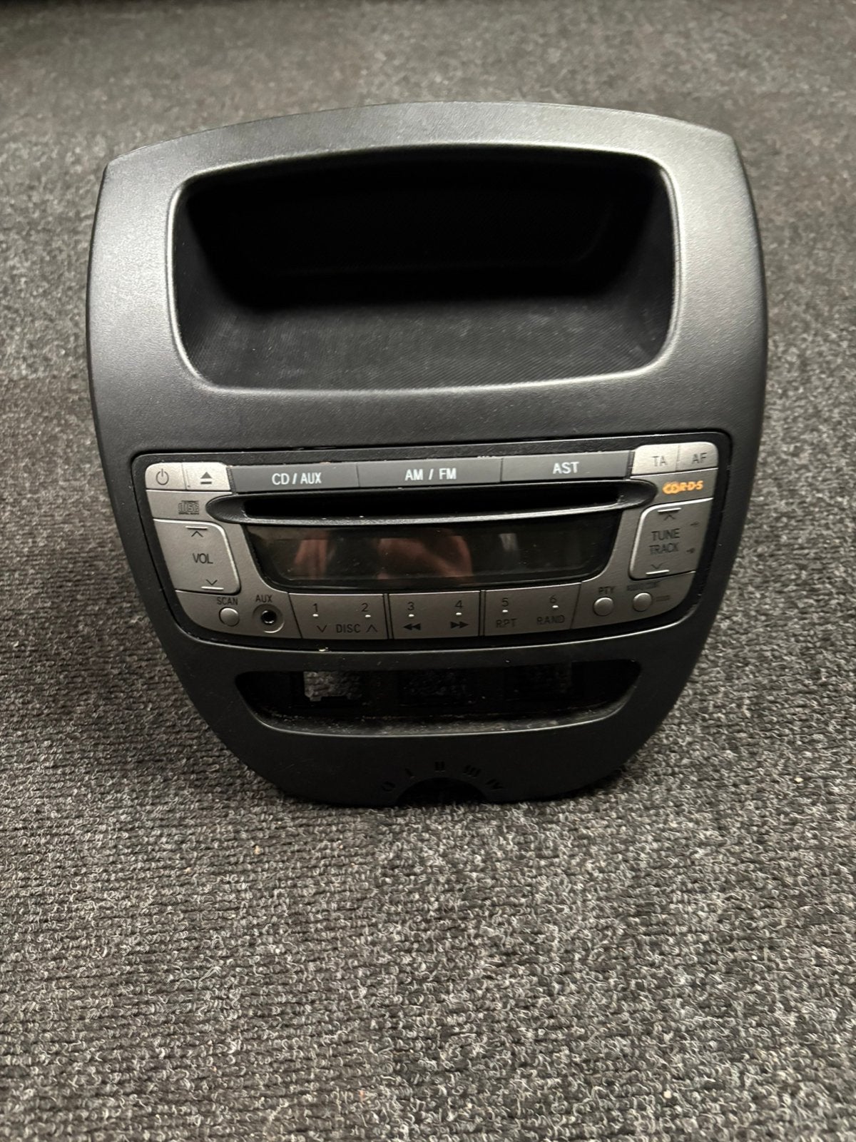 Radio Peugeot 107/ Citroen C1/ Toyota Aygo, Ophalen of Verzenden, Toyota
