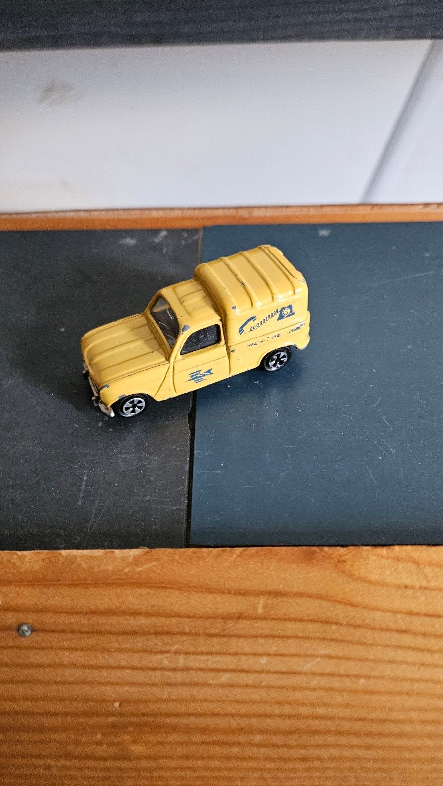 Majorette Renault 4 F6,schaal 1:66., Ophalen of Verzenden, Auto