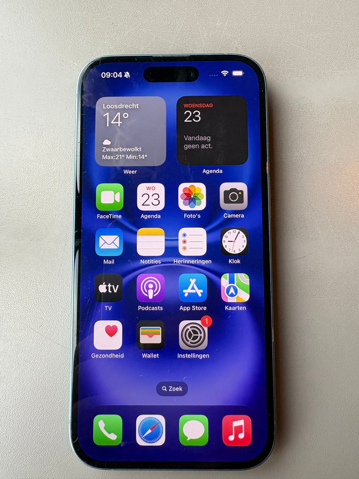 Apple iPhone 16  128 GB Blauw - Zo goed als nieuw
