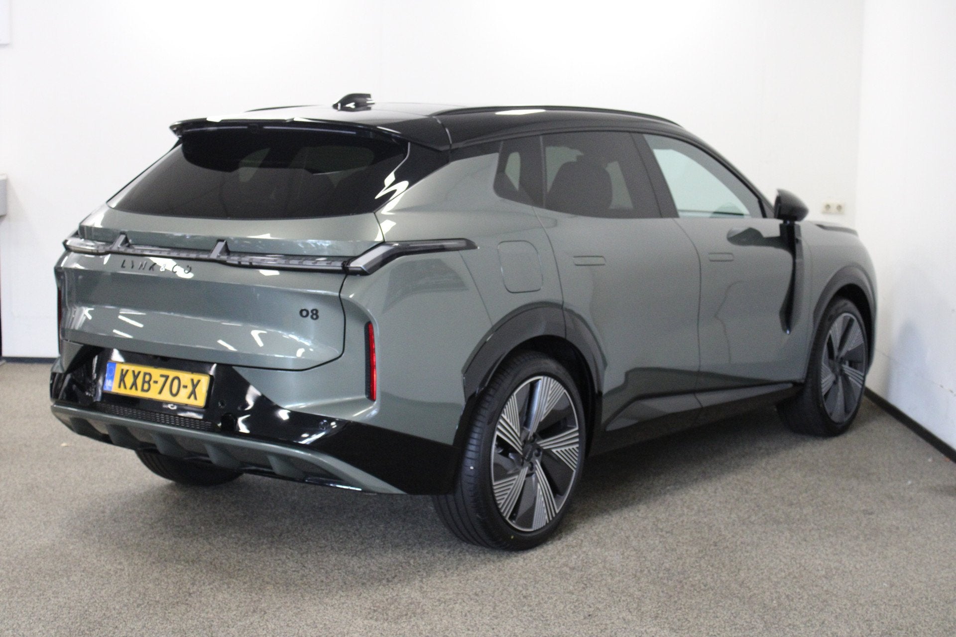 Lynk & Co 08 1.5 More (bj 2026, automaat), Auto's, Euro 6, 4 cilinders, 2087 kg, Leder en Stof