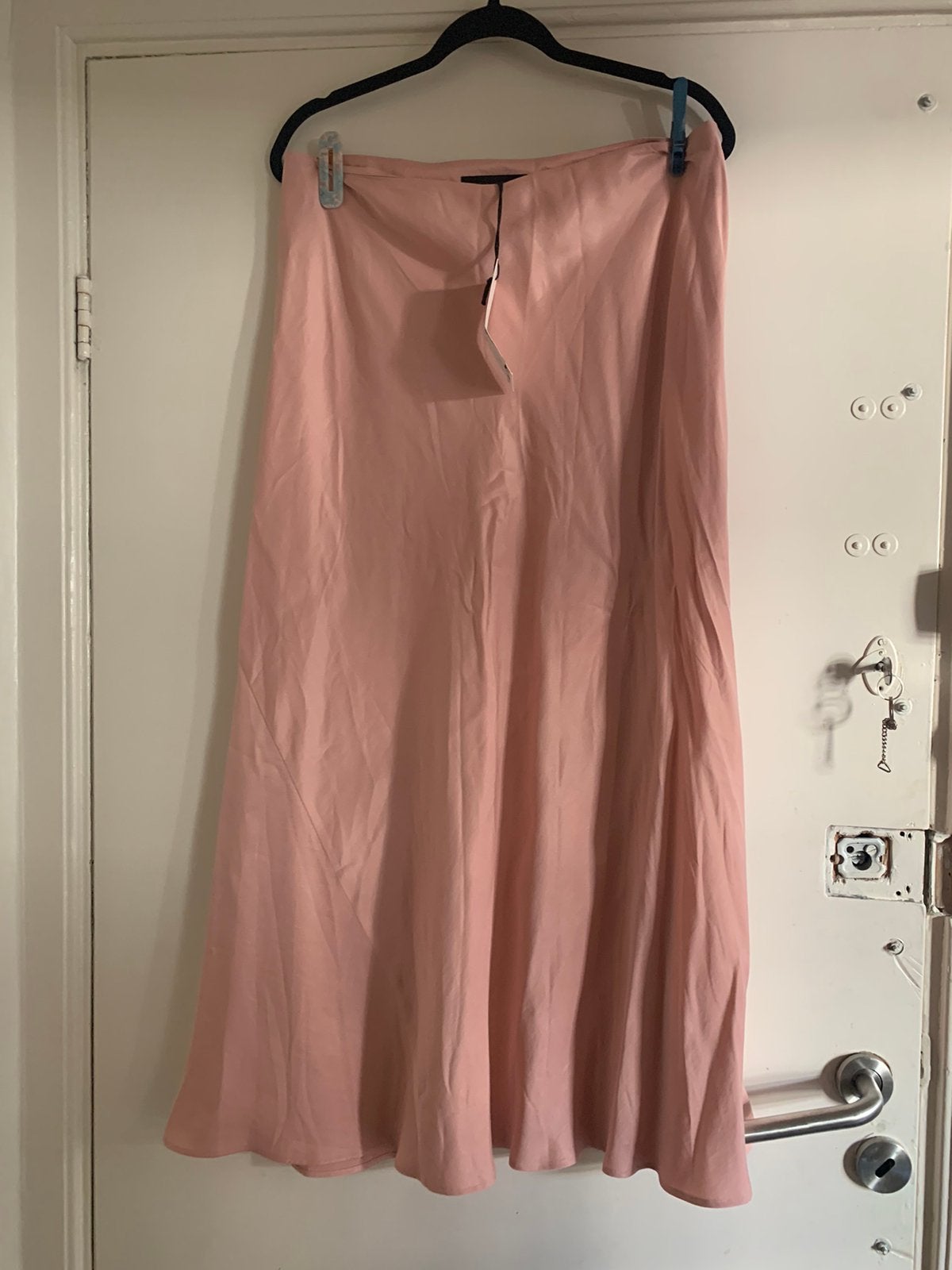 Zara satijnen rok maat L, Kleding | Dames, Maat 38/40 (M), Zwart, Ophalen of Verzenden, Zo goed als nieuw