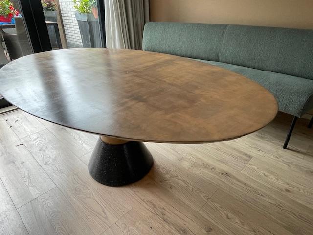 te koop ovale eetkamer tafel van notenhout, Ophalen, Zo goed als nieuw