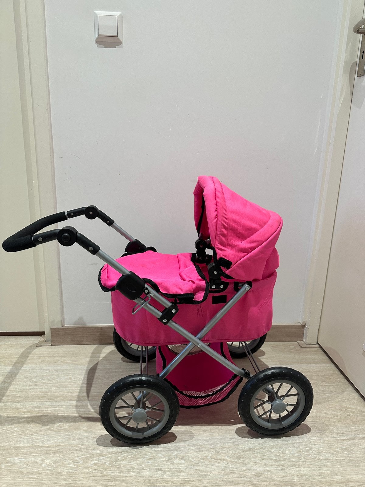 Speelgoed kinderwagen met pop, Ophalen, Gebruikt