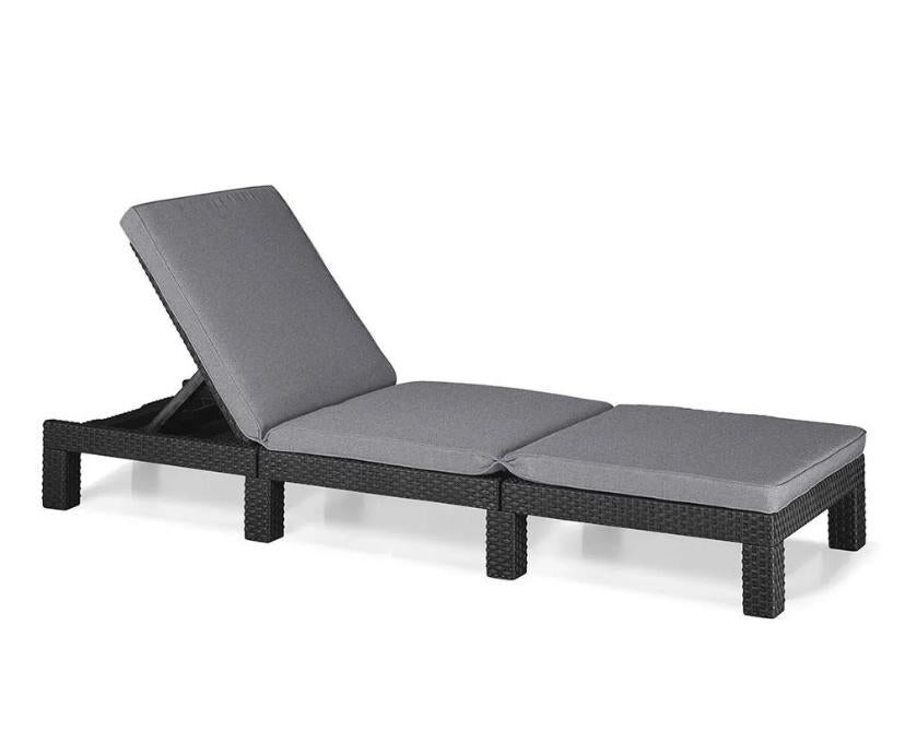 Keter Sunlounger Ligbed incl. Kussens - Nieuw in doos, Ophalen, Zo goed als nieuw, Kunststof, Verstelbaar