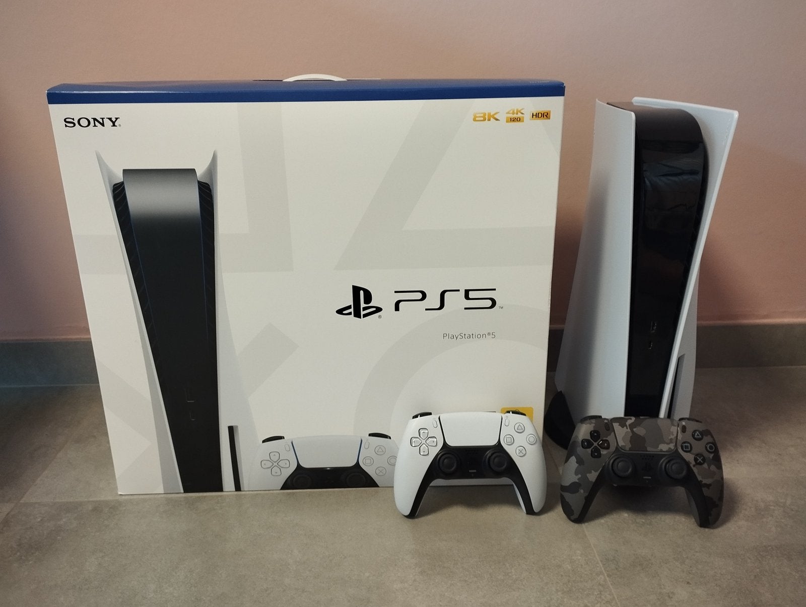 Ps5 + 3 controller, Spelcomputers en Games, Spelcomputers | Sony PlayStation 5, Ophalen, Zo goed als nieuw
