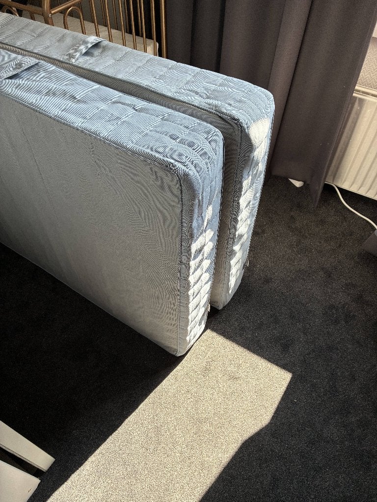 IKEA VESTMARKA matras 90x200 2 stuks, 3, zo goed als nieuw, Ophalen, 90 cm, Eenpersoons, Zo goed als nieuw
