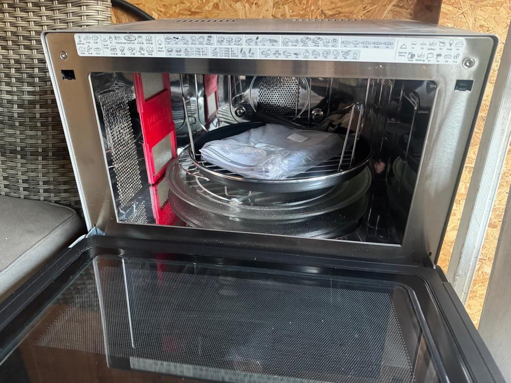 2x Whirlpool Combimagnetron - Zo goed als nieuw, Witgoed en Apparatuur, Magnetrons, Zo goed als nieuw, Combimagnetron, Ophalen