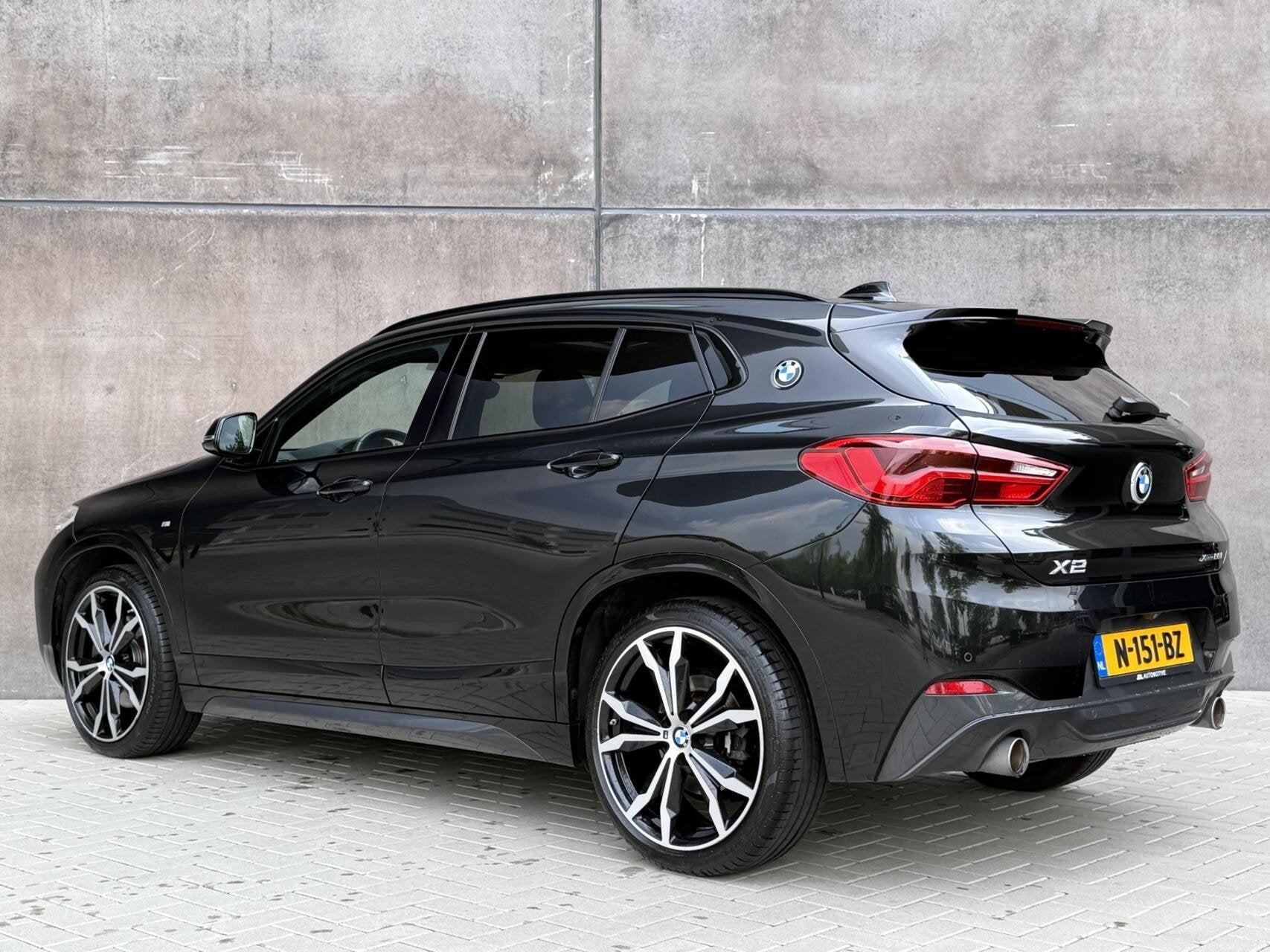 BMW X2 2.0i xDrive High Executive | Panorama dak | HUD | Har, Auto's, Automaat, X2, Gebruikt, Alcantara