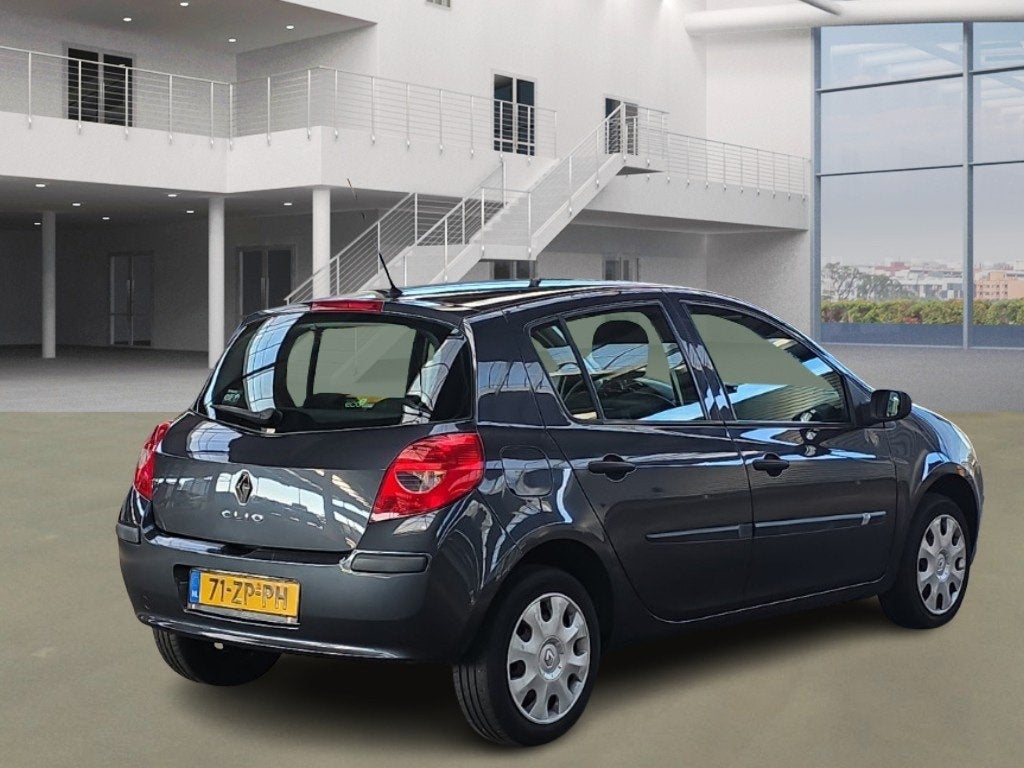 Renault Clio 1.2-16V Special Line/ APK 07-09-2027, Auto's, Voorwielaandrijving, 535 kg, Gebruikt, 4 cilinders