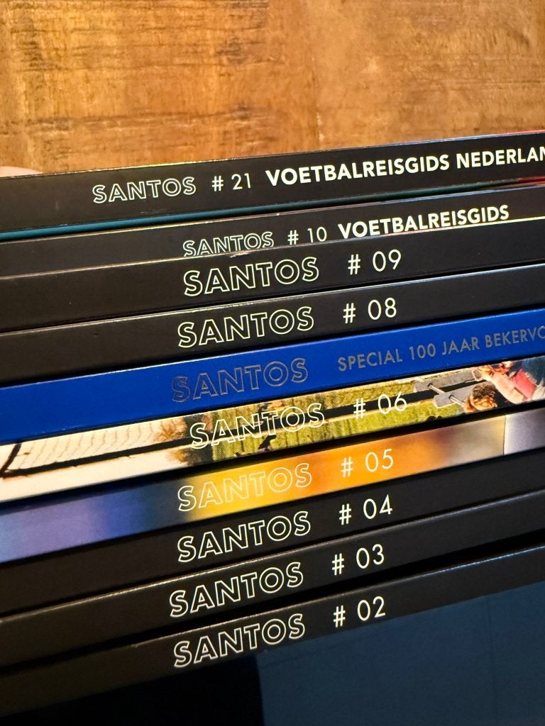 Santos Voetbalmagazine, Boeken, Gelezen, Diverse, Ophalen of Verzenden, Balsport