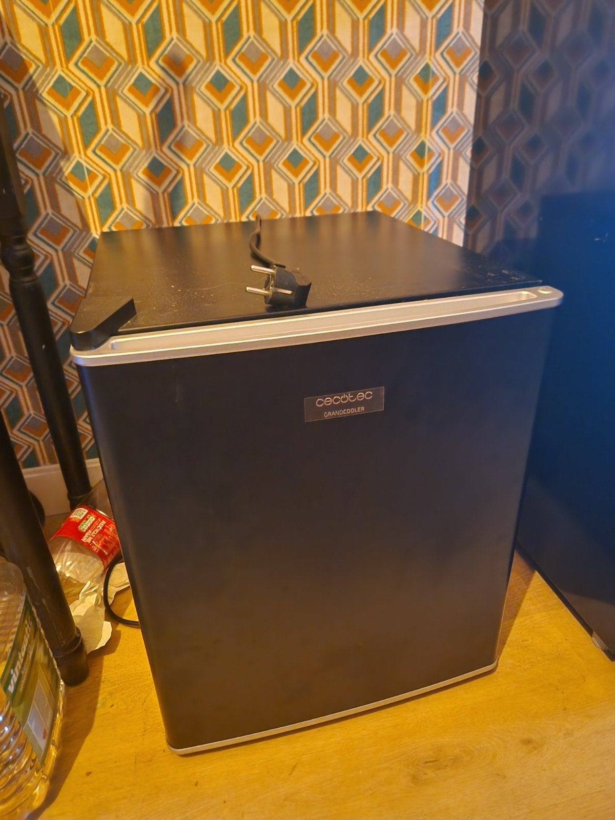Cecotec Grandcooler 46L Minibar Koelkast - Zo goed als nieuw, Ophalen, Zonder vriesvak, Energieklasse A of zuiniger, Minder dan 45 cm