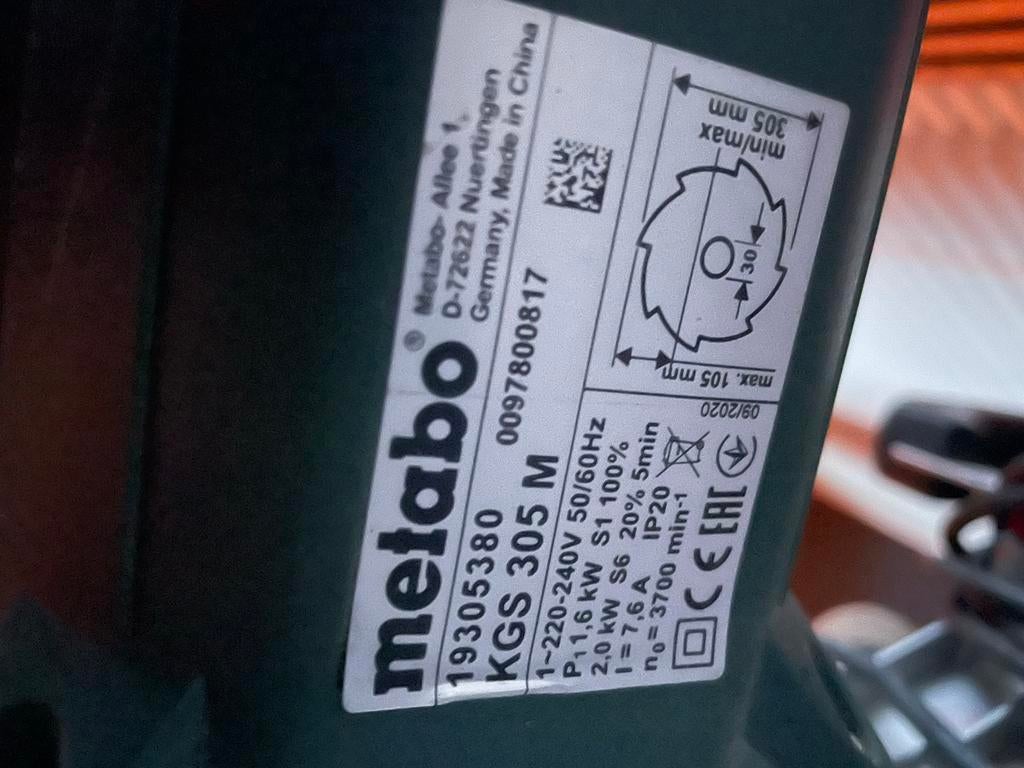Metabo KGS 305 M Afkortzaag - Krachtig en Nauwkeurig, Doe-het-zelf en Verbouw, Gereedschap | Zaagmachines, Gebruikt, 70 mm of meer