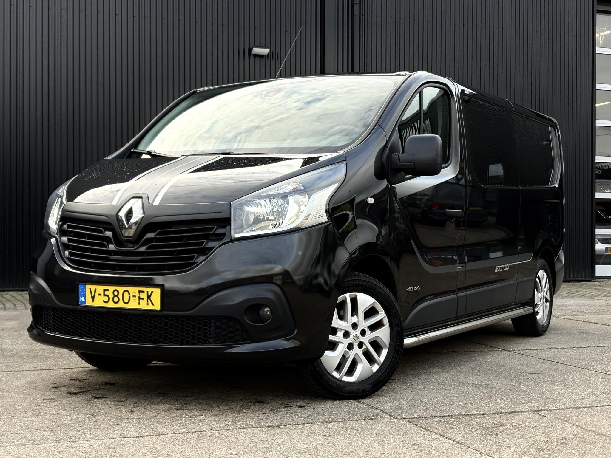 Renault Trafic 1.6 dCi 120pk Edition T29 L2H1 DC | Marge | 6, Voorwielaandrijving, Gebruikt, Euro 6, 4 cilinders