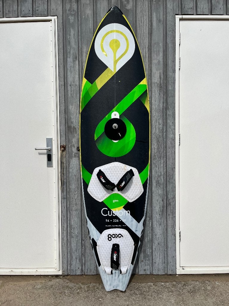 goya custom quad 94L windsurfboard, Watersport en Boten, Ophalen, Gebruikt, Minder dan 250 cm, Plank