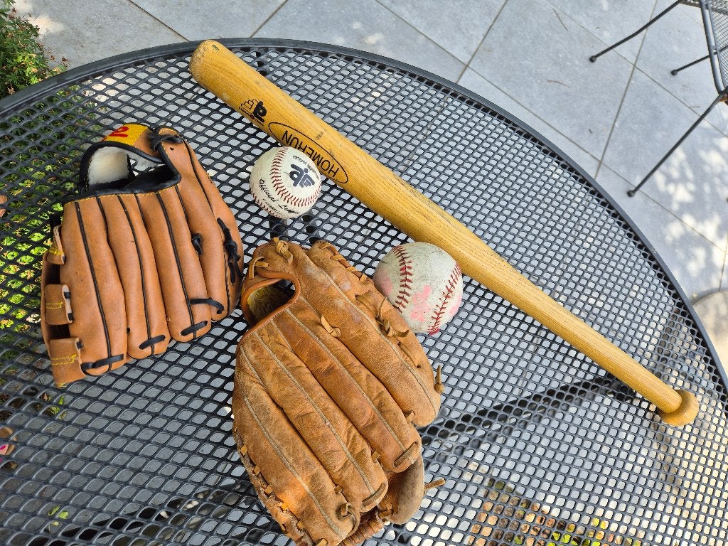 honkbalknuppel met volwassen- en kinderhandschoen, Sport en Fitness, Honkbal en Softbal, Ophalen, Gebruikt, Honkbal, Handschoen