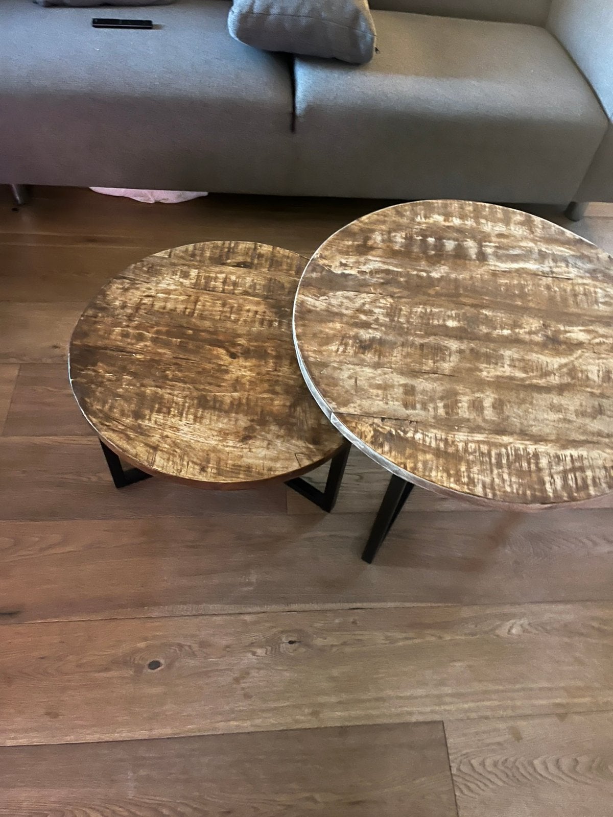 Set van 2 robuuste salontafels, mangohout en metaal, Ophalen, Rond, 50 tot 100 cm, Zo goed als nieuw