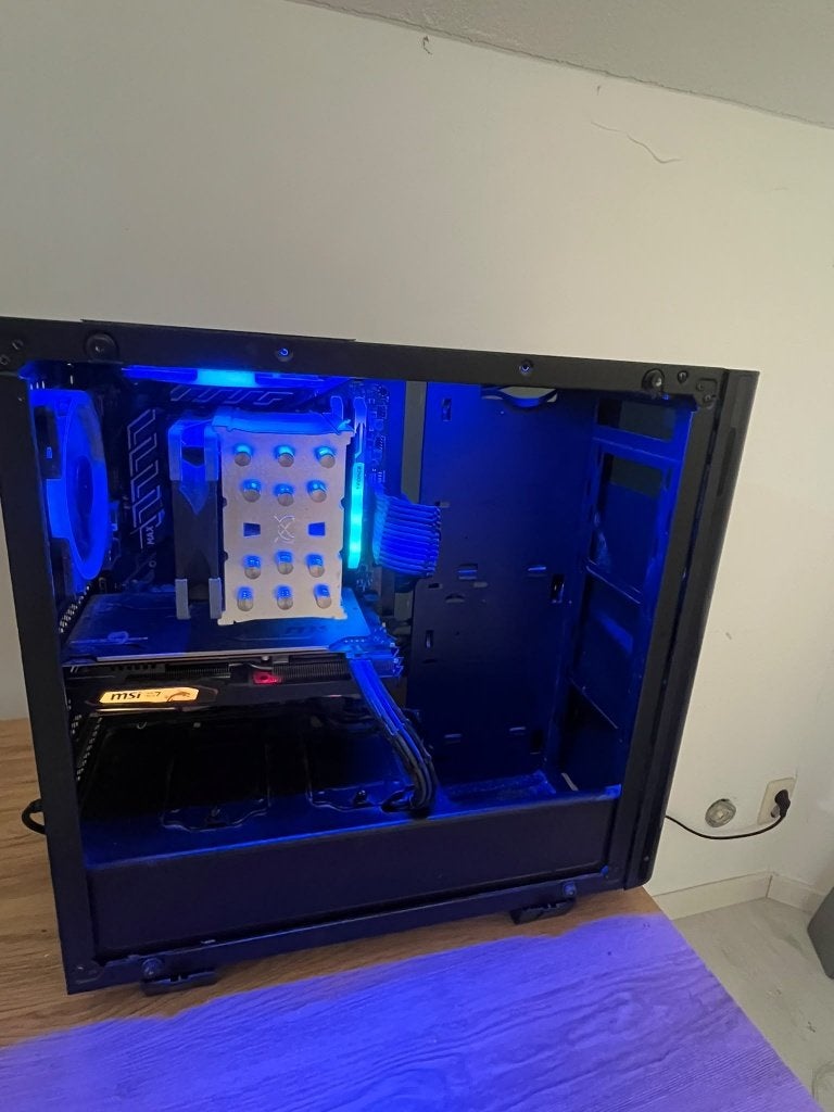 Desktop PC  (Nvidia 2060 Super + AMD Ryzen 5 3600)
