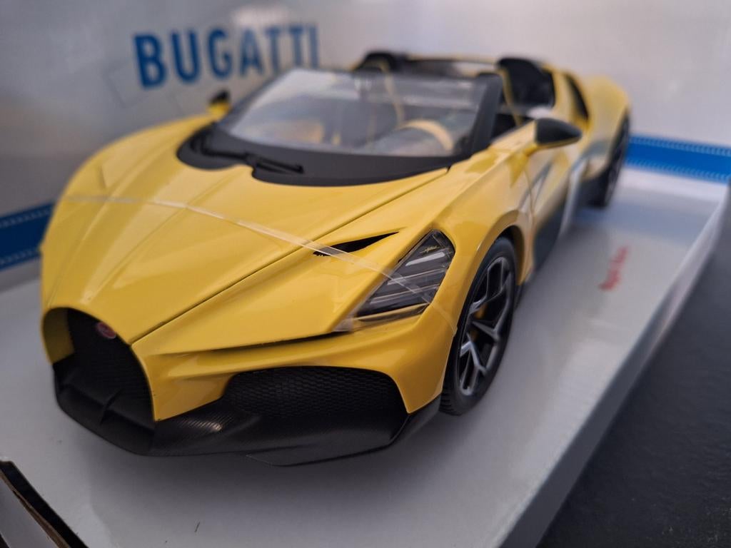 Bugatti W16 Mistral Cabriolet Schaal 1:18, Auto, Burago, Burago, Nieuw