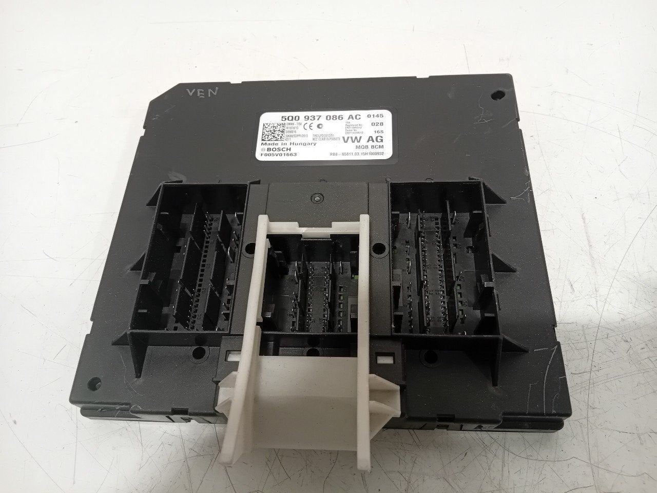 Computer body control Volkswagen Golf, Onderdelen@venauto.nl, Van der Ven Autorecycling B.V., Gebruikt, Ettenseweg 76, 4706 PB Roosendaal, The Netherlands