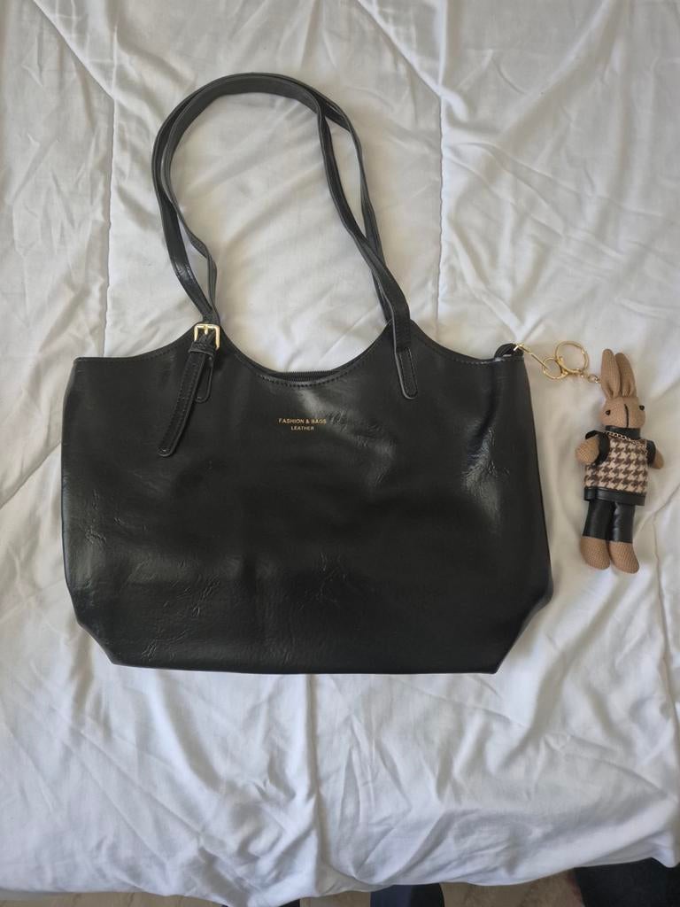 Zwarte leren Tas met Konijn Sleutelhanger, Ophalen of Verzenden, Nieuw, Zwart, Handtas